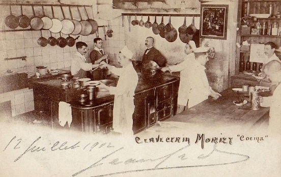 2 Se inauguró 1n 1897 i fue sede social de Barça