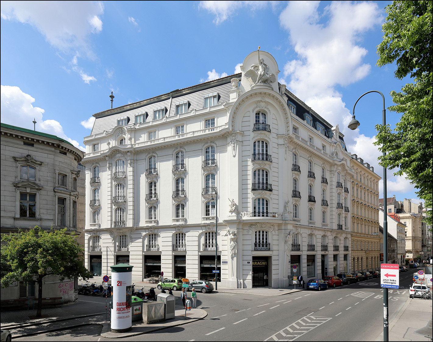 2 Wien_-_Weghuberhaus