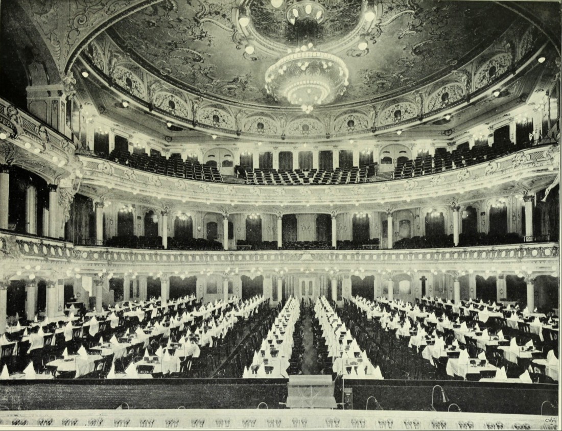 4 vista del teatro desde el escenario