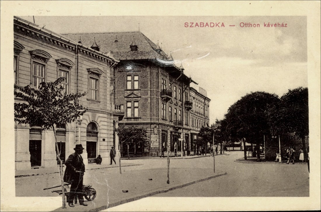 Szabadka Szent István téri részlet. Balra kávéház
